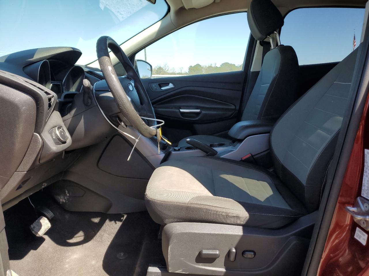 2015 FORD ESCAPE SE photo 7