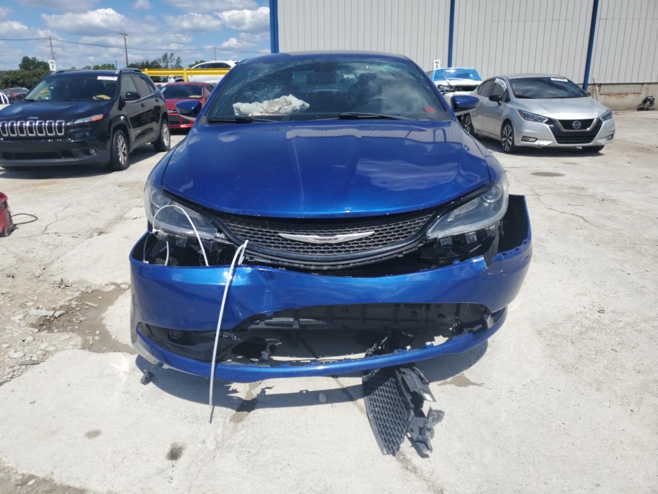 2015 CHRYSLER 200 S photo 5