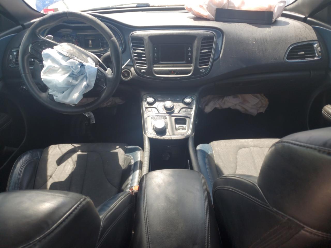 2015 CHRYSLER 200 S photo 8