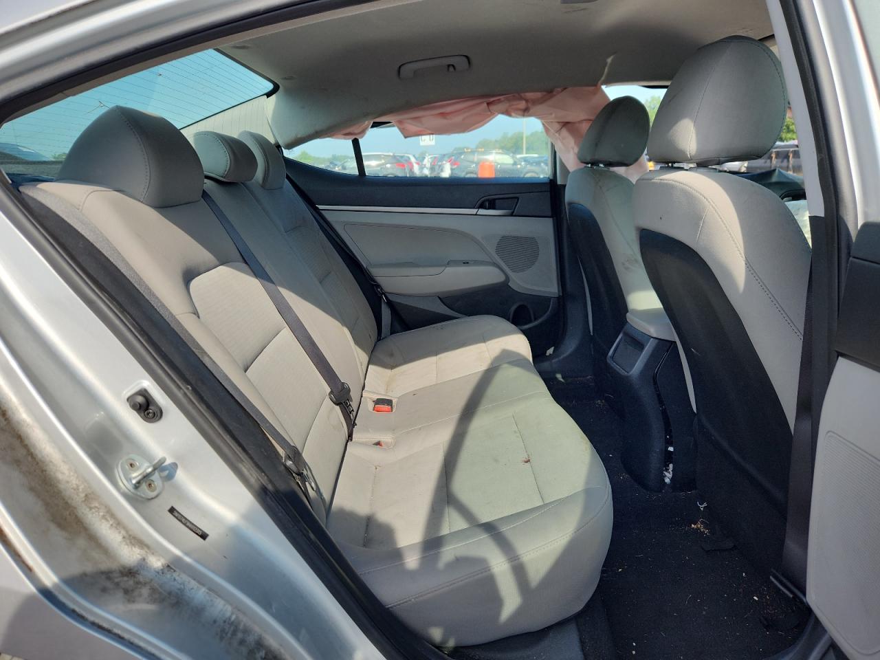 2017 HYUNDAI ELANTRA SE photo 19