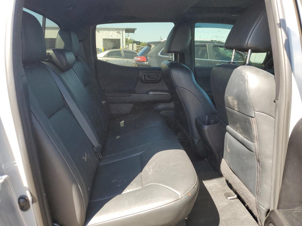 2021 TOYOTA TACOMA photo 10