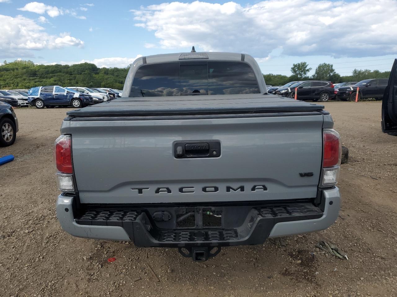 2021 TOYOTA TACOMA photo 6