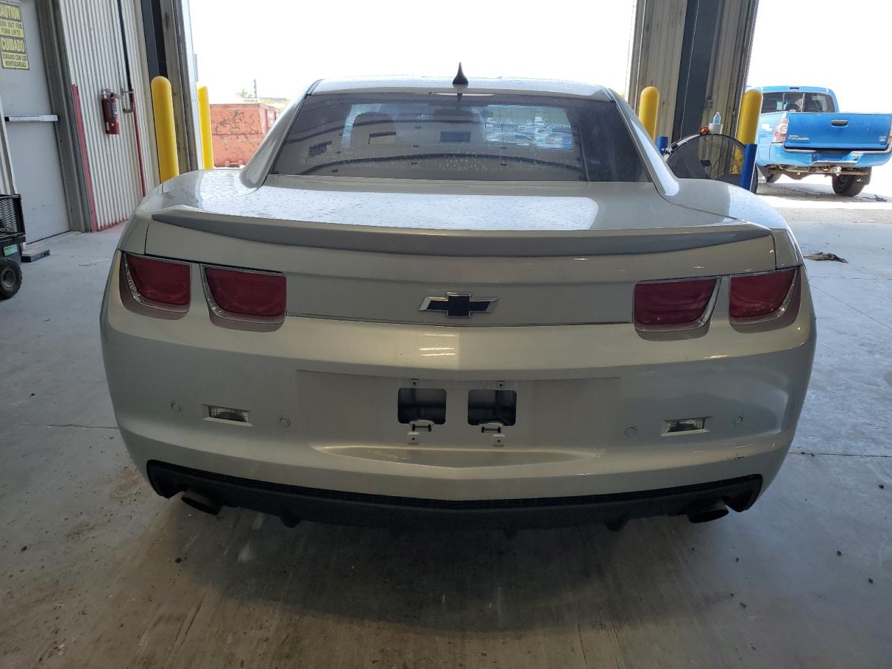 2011 CHEVROLET CAMARO LT photo 16