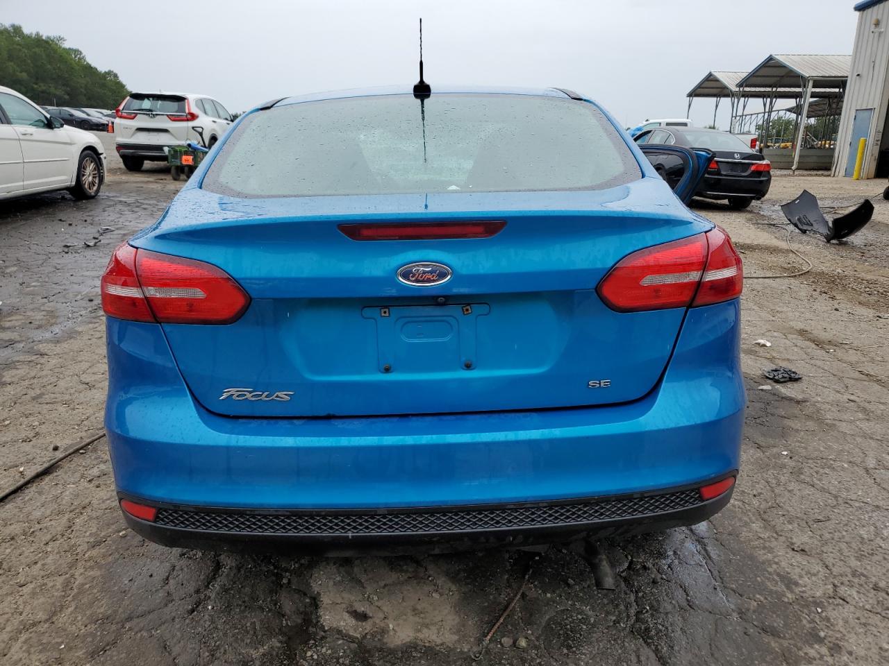 2017 FORD FOCUS photo 11