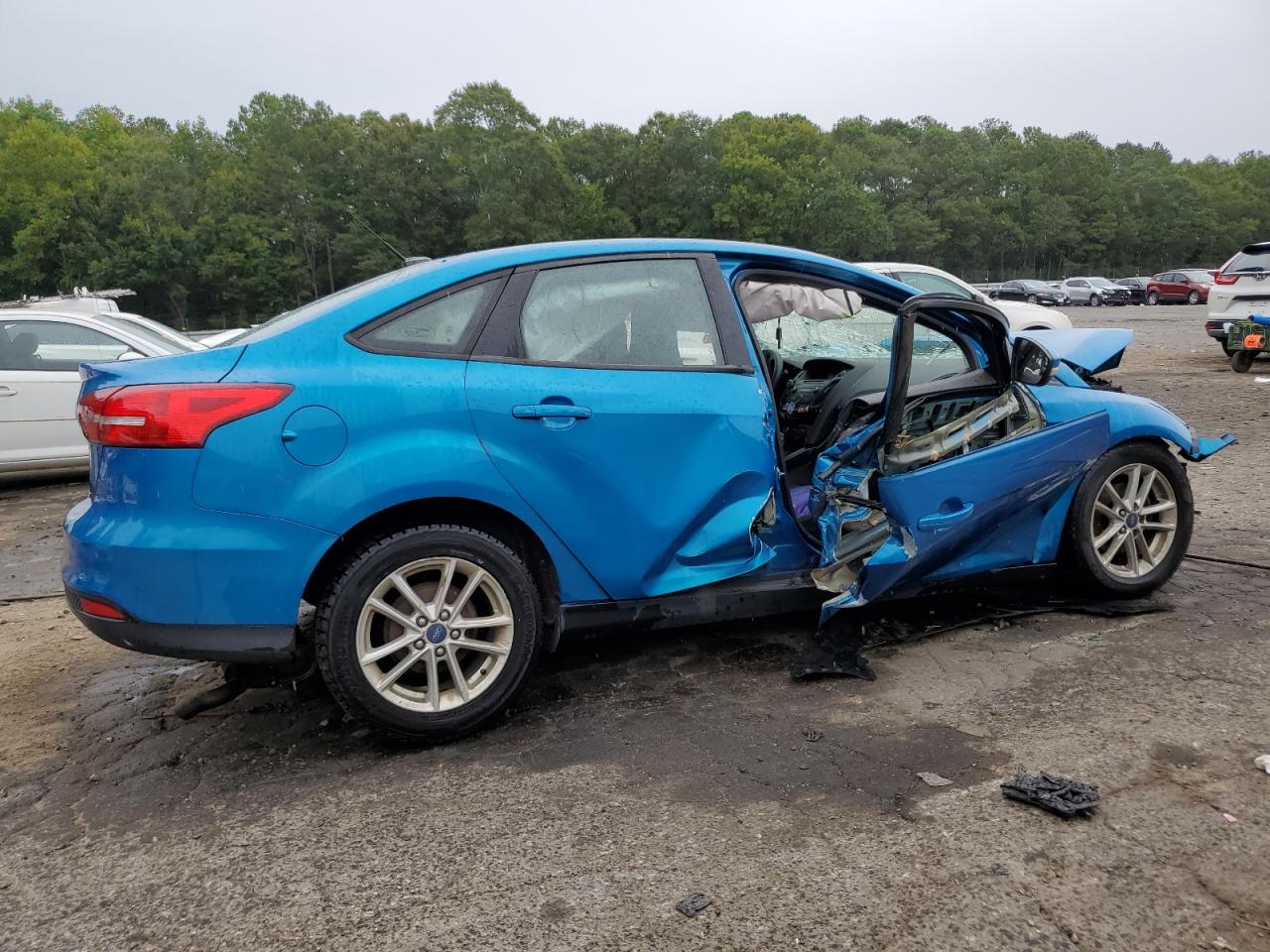 2017 FORD FOCUS photo 5