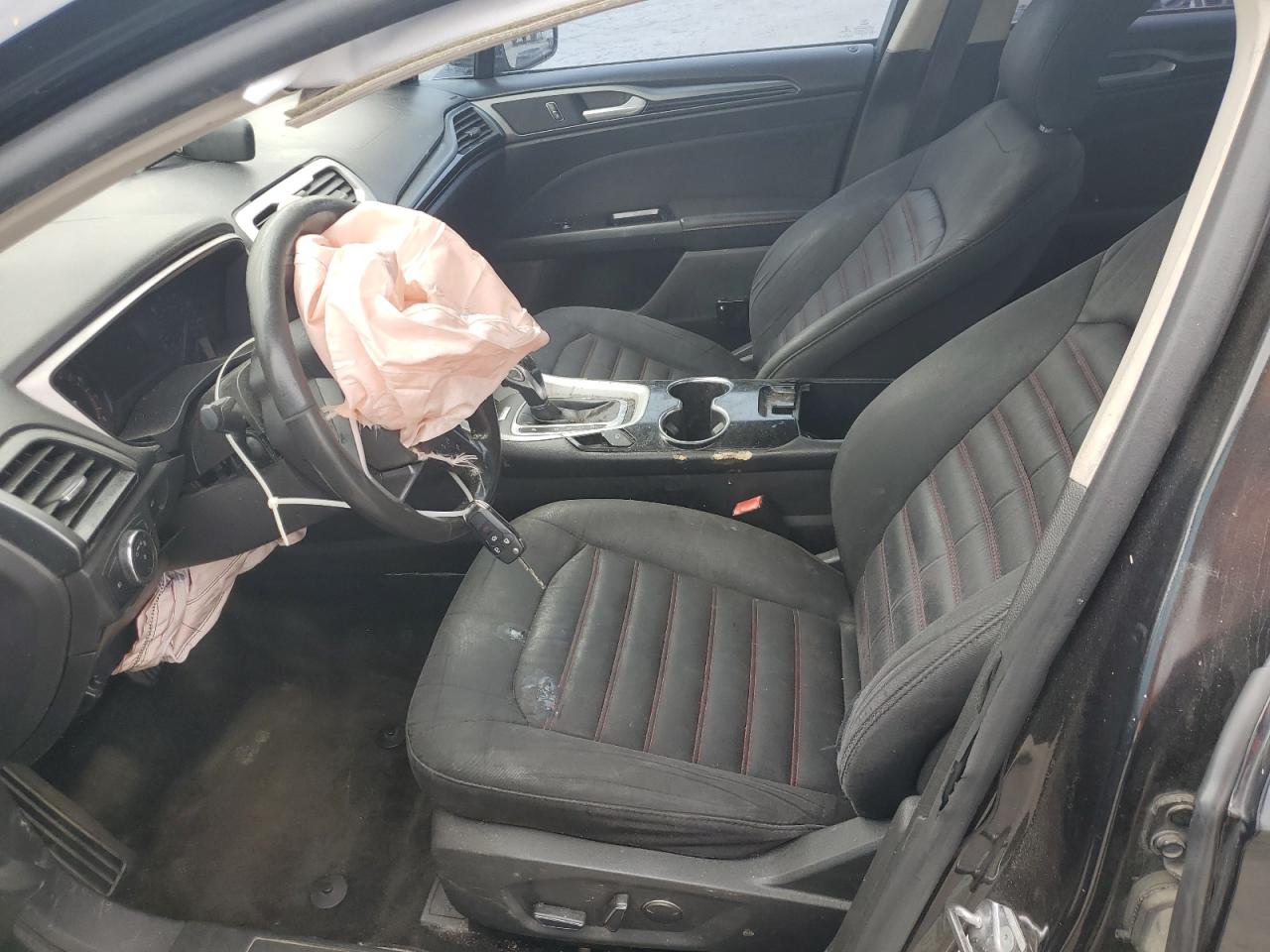 2015 FORD FUSION photo 19