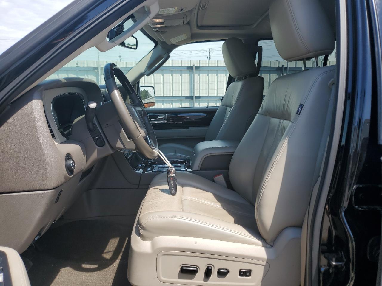 2017 LINCOLN NAVIGATOR SELECT photo 19