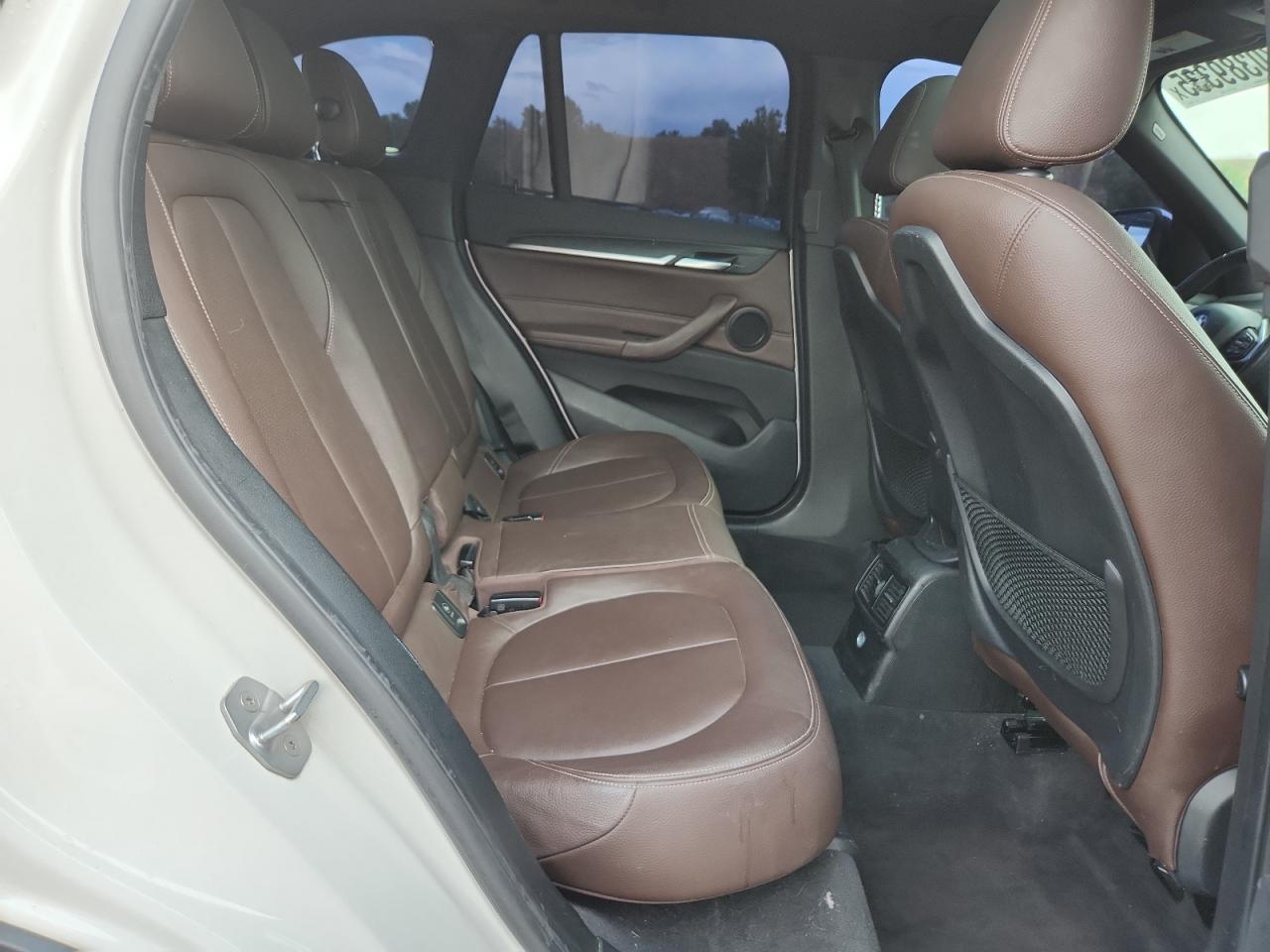 2016 BMW X1 XDRIVE28I photo 21