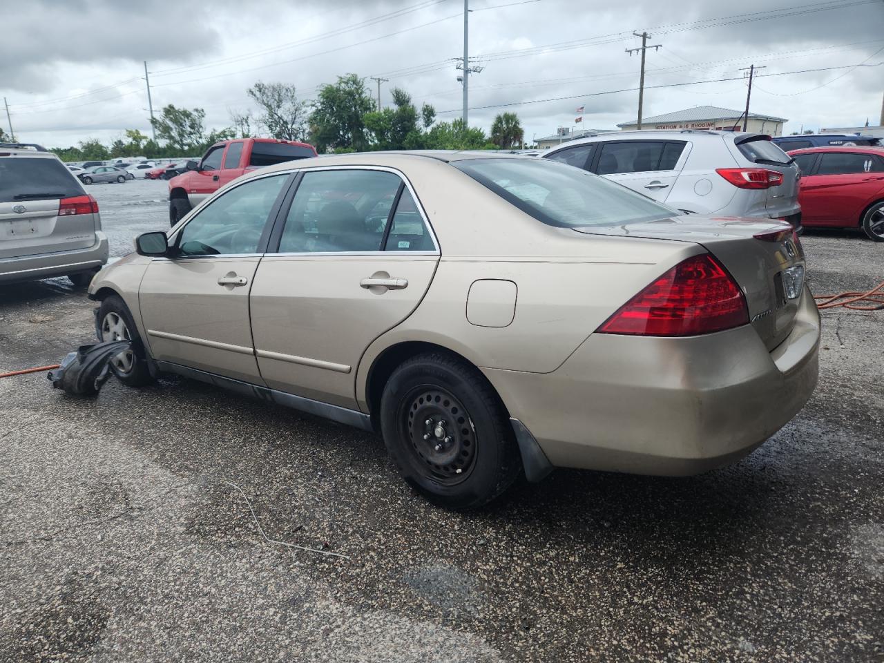 2006 HONDA ACCORD LX photo 3