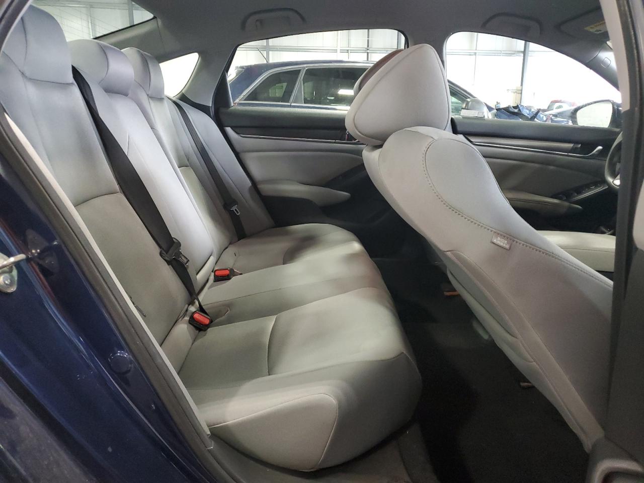 2020 HONDA ACCORD LX photo 19