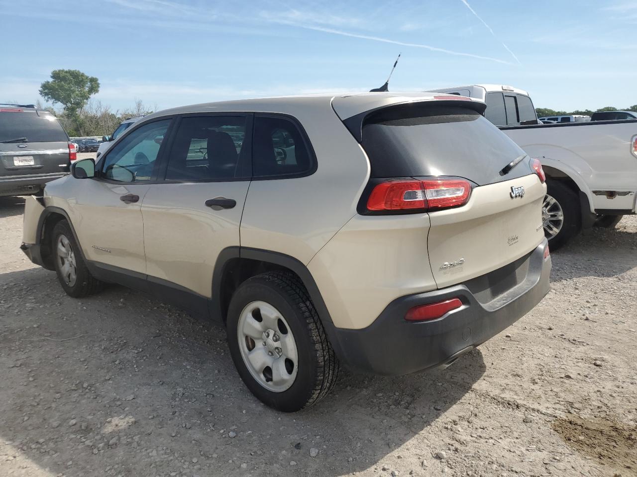 2015 JEEP CHEROKEE SPORT photo 2