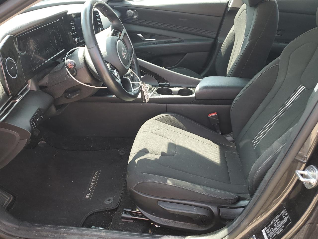 2022 HYUNDAI ELANTRA SEL photo 19
