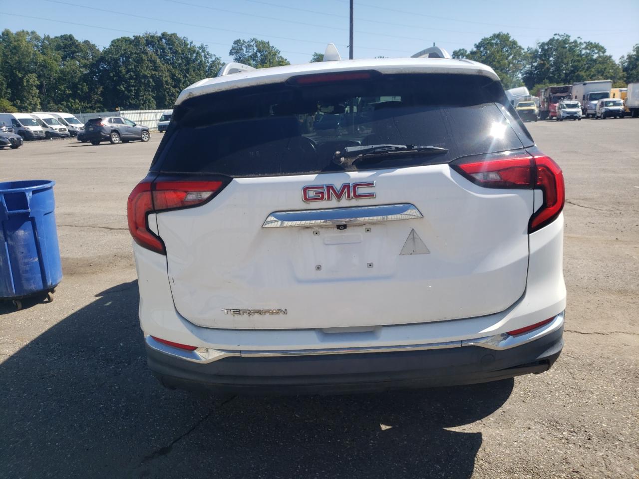2019 GMC TERRAIN SLT photo 11