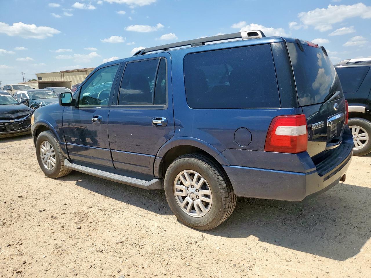 2013 FORD EXPEDITION XLT photo 3