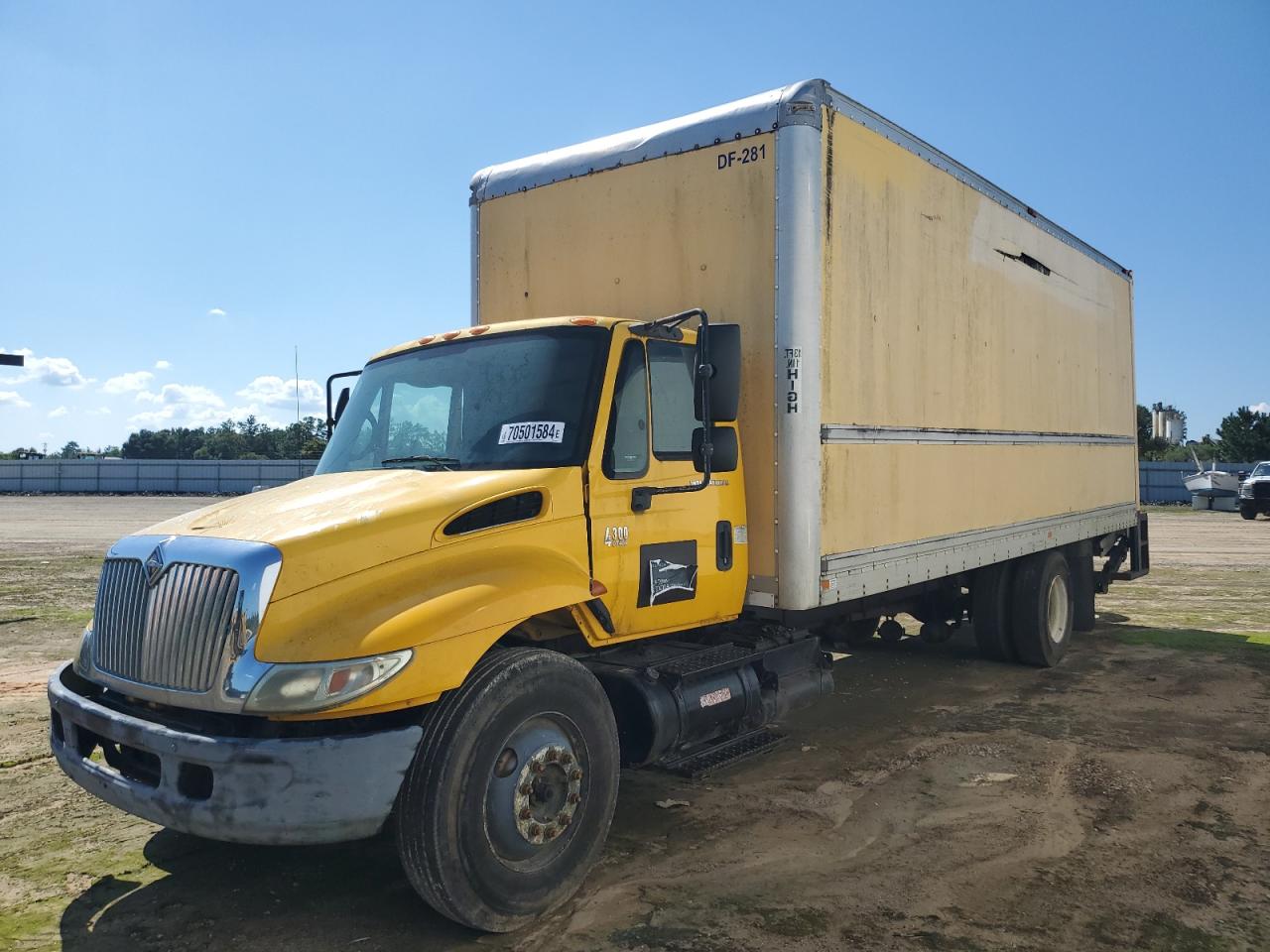 2005 INTERNATIONAL 4000