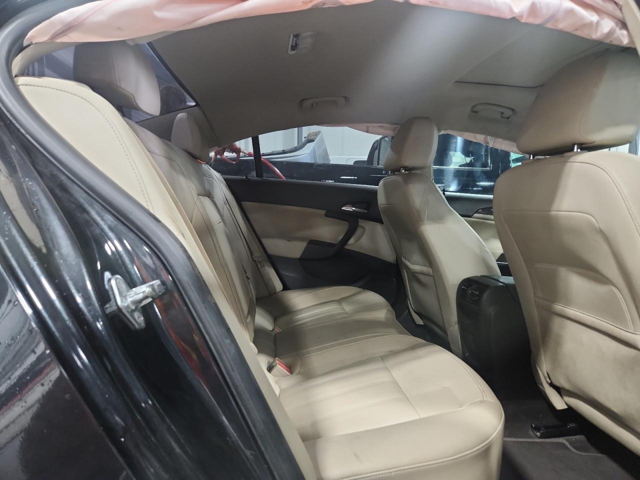 2011 BUICK REGAL CXL photo 19