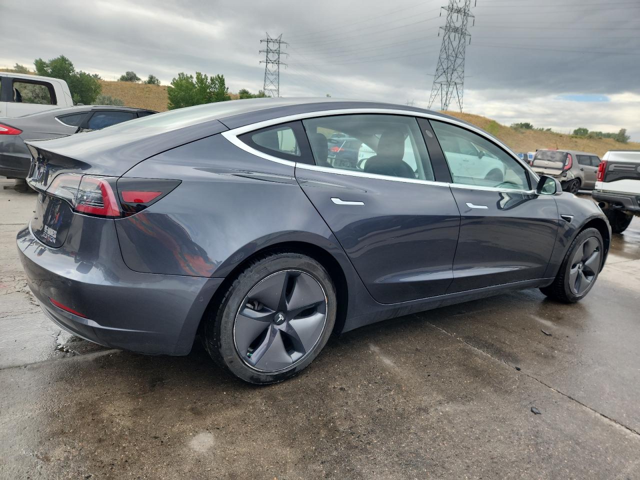 2018 TESLA MODEL 3 photo 3