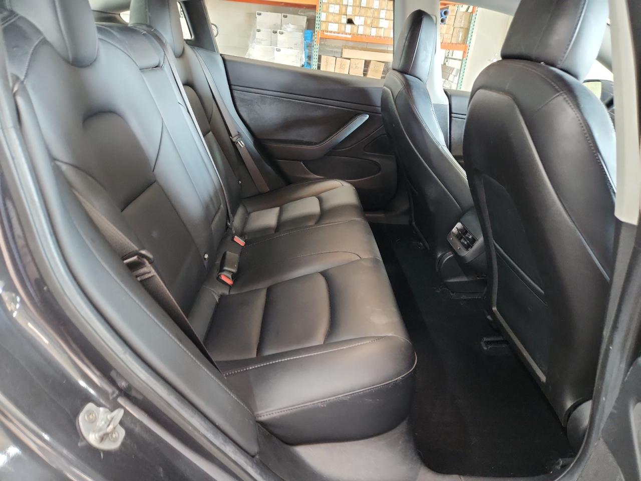2018 TESLA MODEL 3 photo 4