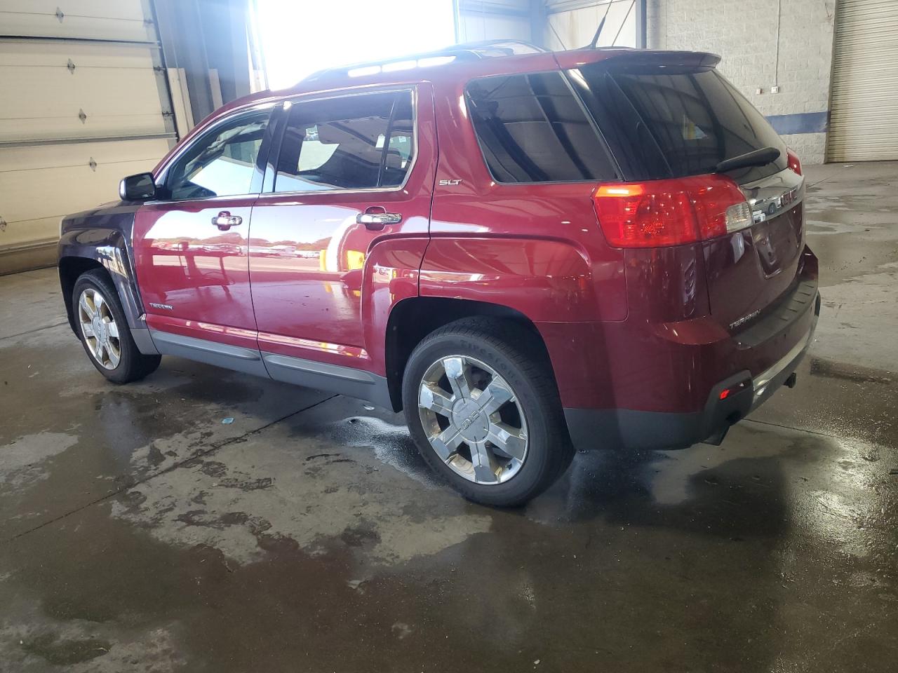 2011 GMC TERRAIN SLT photo 4