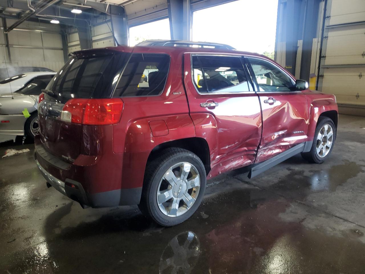 2011 GMC TERRAIN SLT photo 7