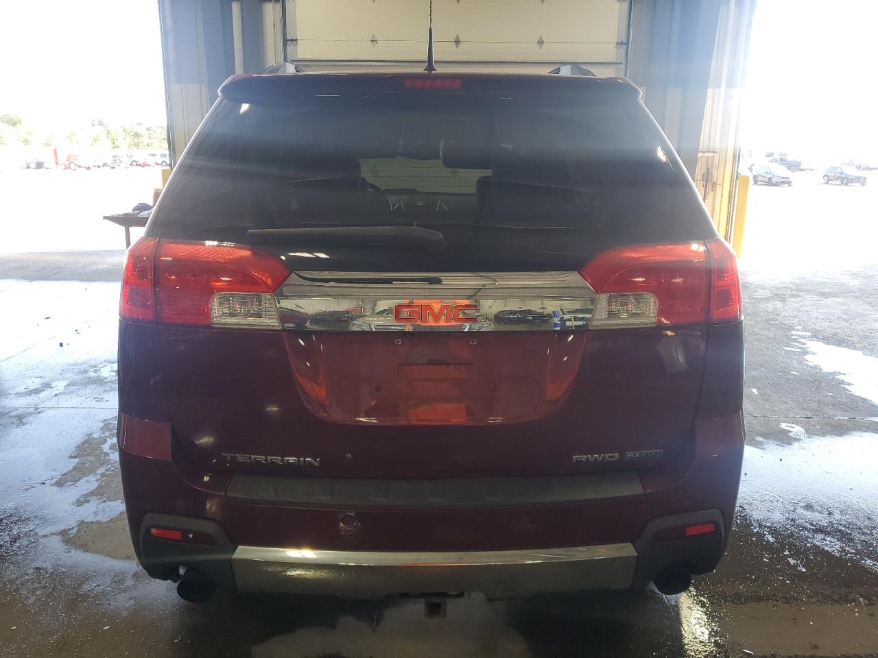 2011 GMC TERRAIN SLT photo 16