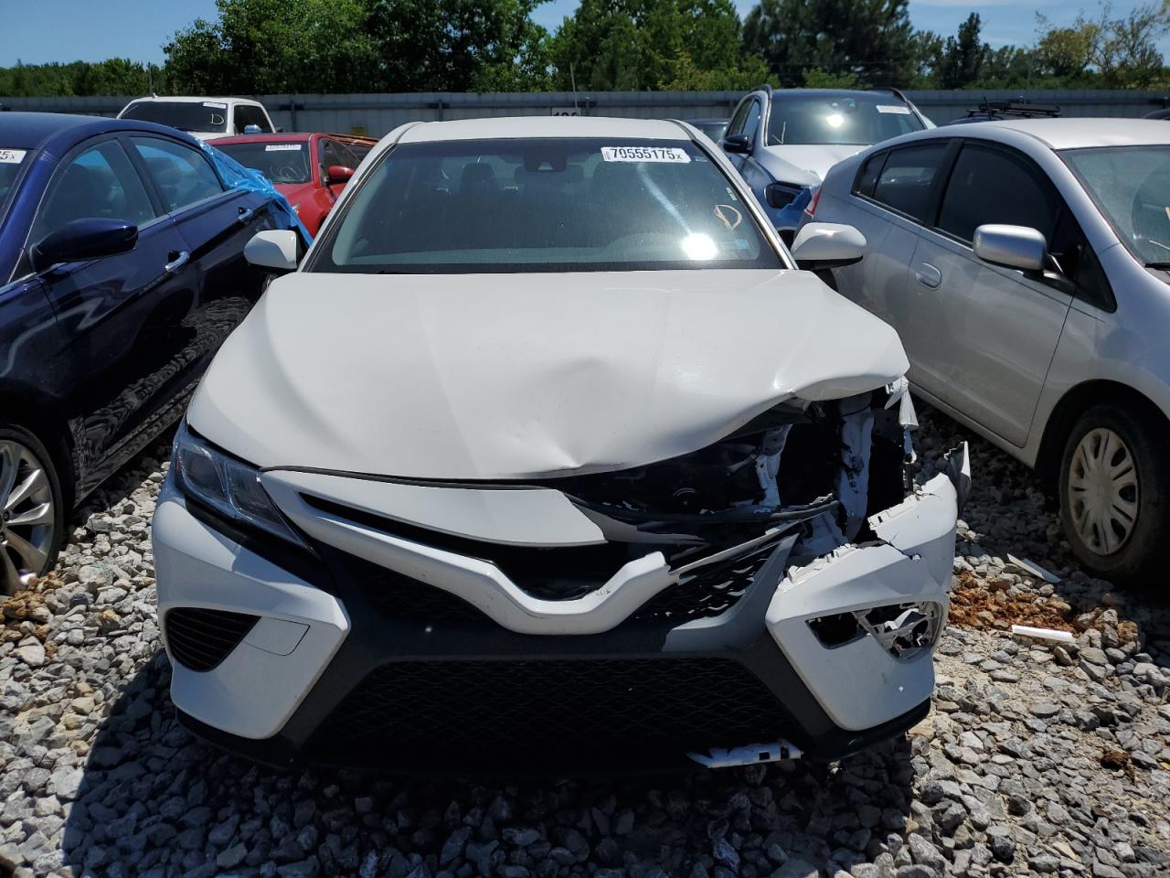 2018 TOYOTA CAMRY L photo 5