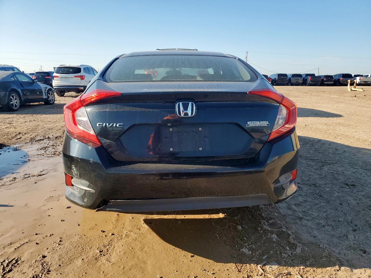 2016 HONDA CIVIC LX photo 6