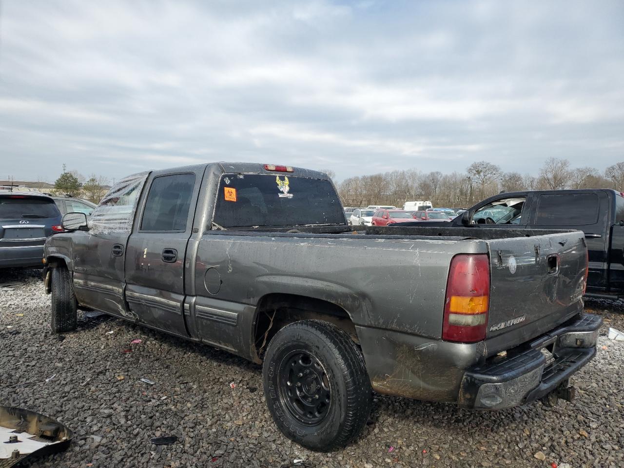 2002 CHEVROLET SILVERADO C1500 HEAVY DUTY photo 3