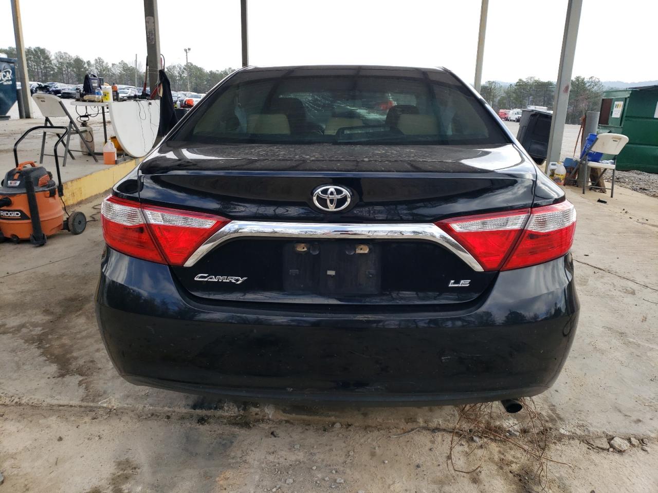2017 TOYOTA CAMRY LE photo 16
