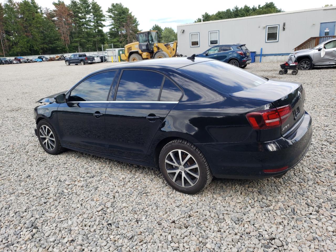 2018 VOLKSWAGEN JETTA SE photo 2
