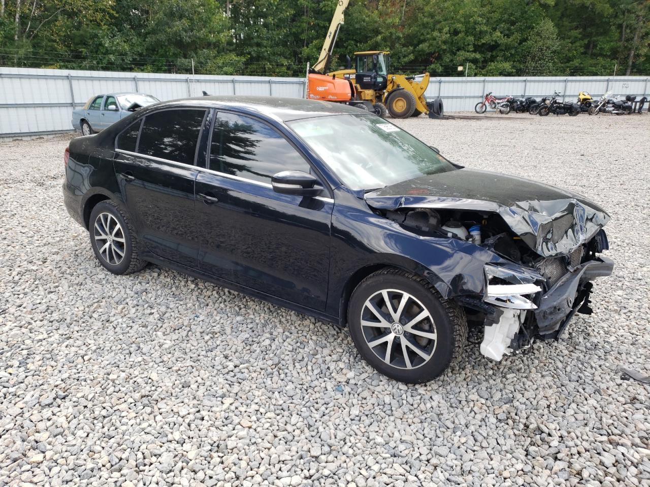 2018 VOLKSWAGEN JETTA SE photo 4
