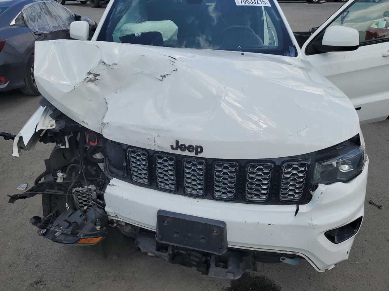 2018 JEEP GRAND CHEROKEE LAREDO photo 34
