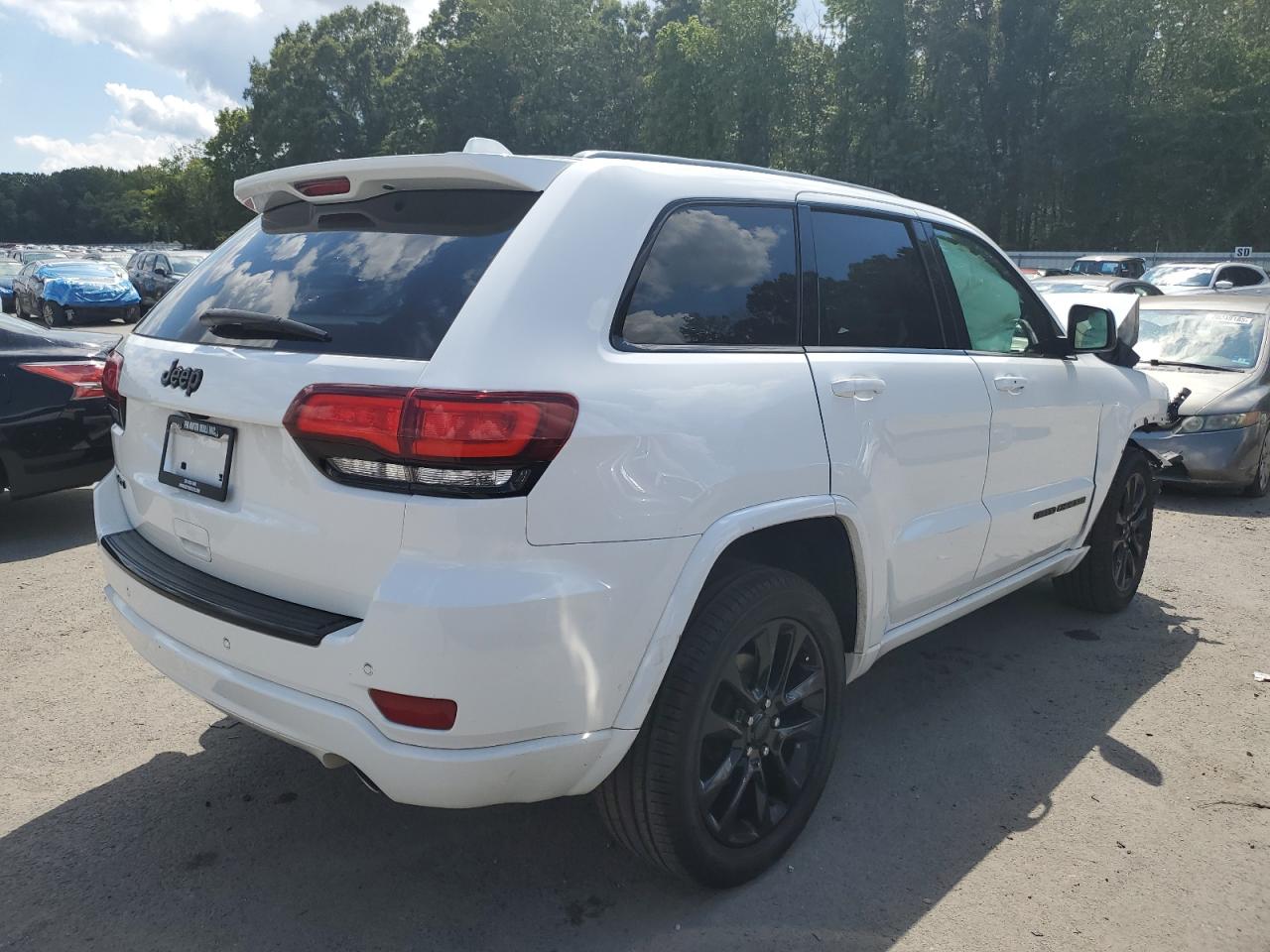 2018 JEEP GRAND CHEROKEE LAREDO photo 7