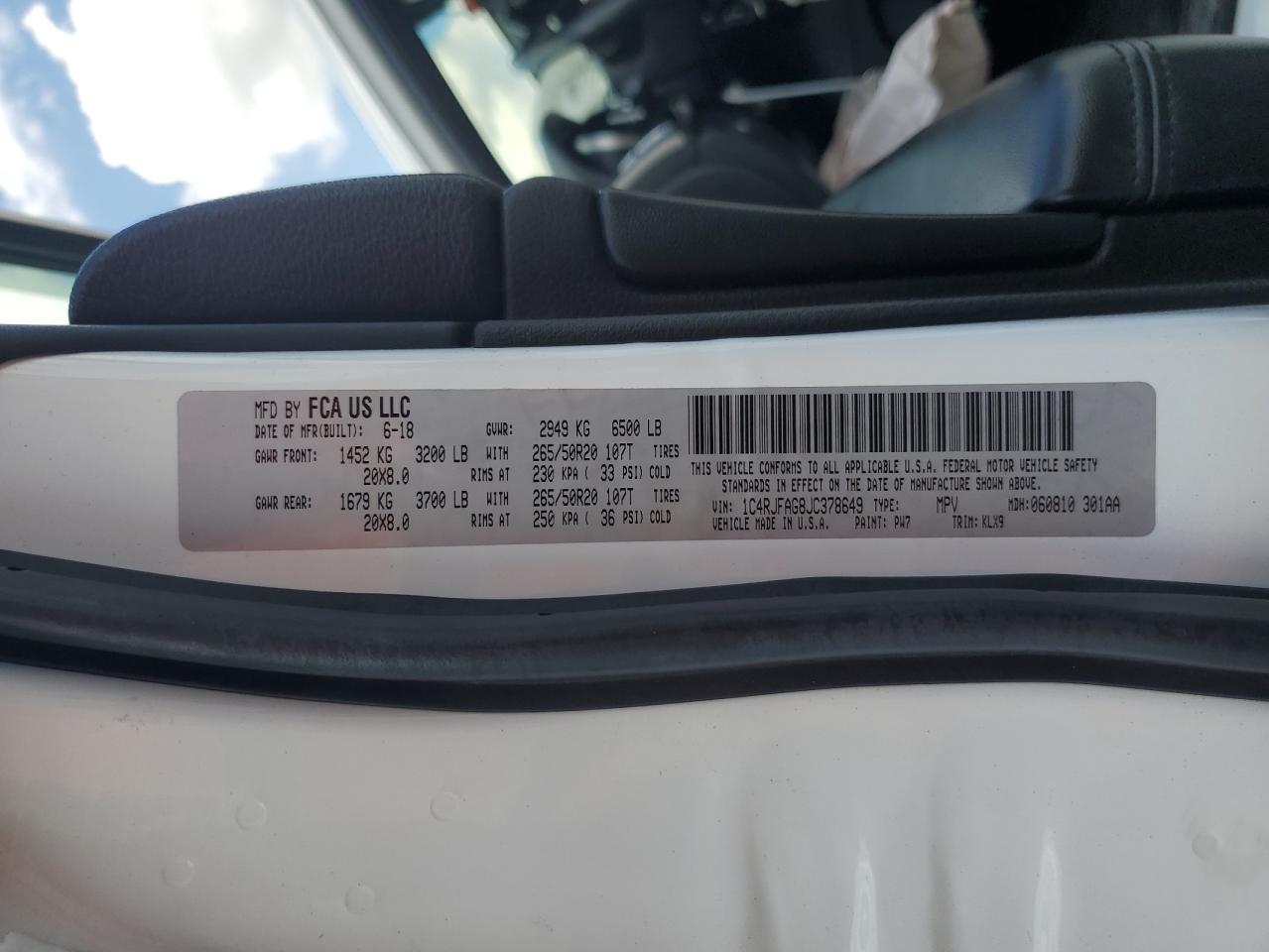 2018 JEEP GRAND CHEROKEE LAREDO photo 37