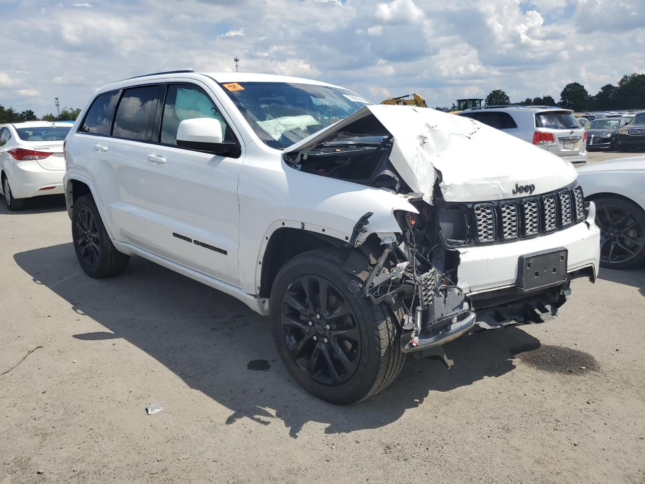 2018 JEEP GRAND CHEROKEE LAREDO photo 10