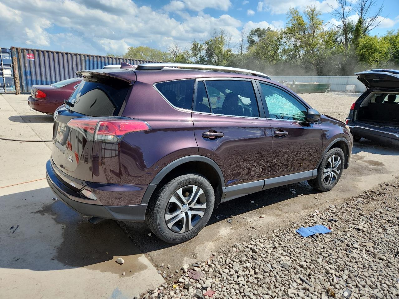 2016 TOYOTA RAV4 LE photo 5