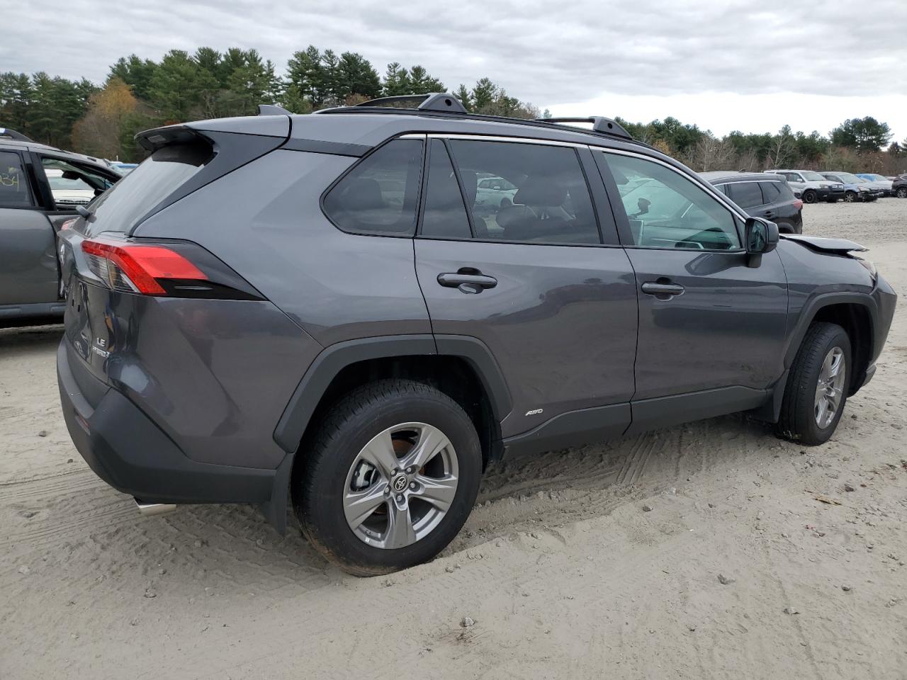2024 TOYOTA RAV4 LE photo 5