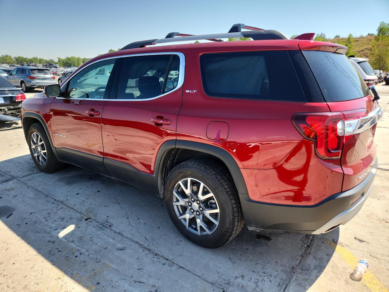2023 GMC ACADIA SLT photo 2
