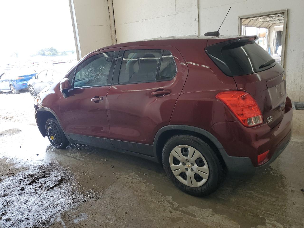 2017 CHEVROLET TRAX LS photo 3