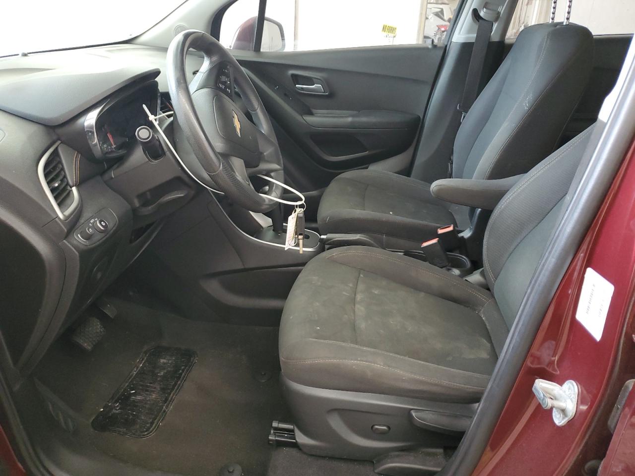 2017 CHEVROLET TRAX LS photo 13
