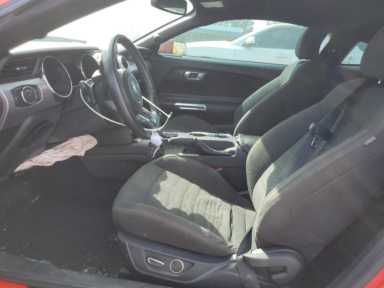 2016 FORD MUSTANG photo 13