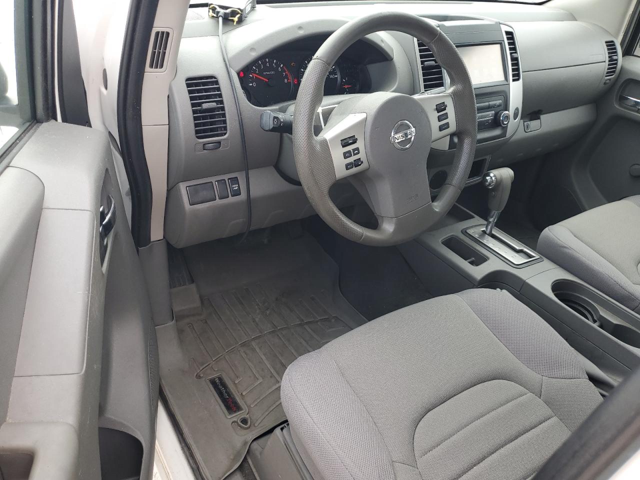 2019 NISSAN FRONTIER S photo 8