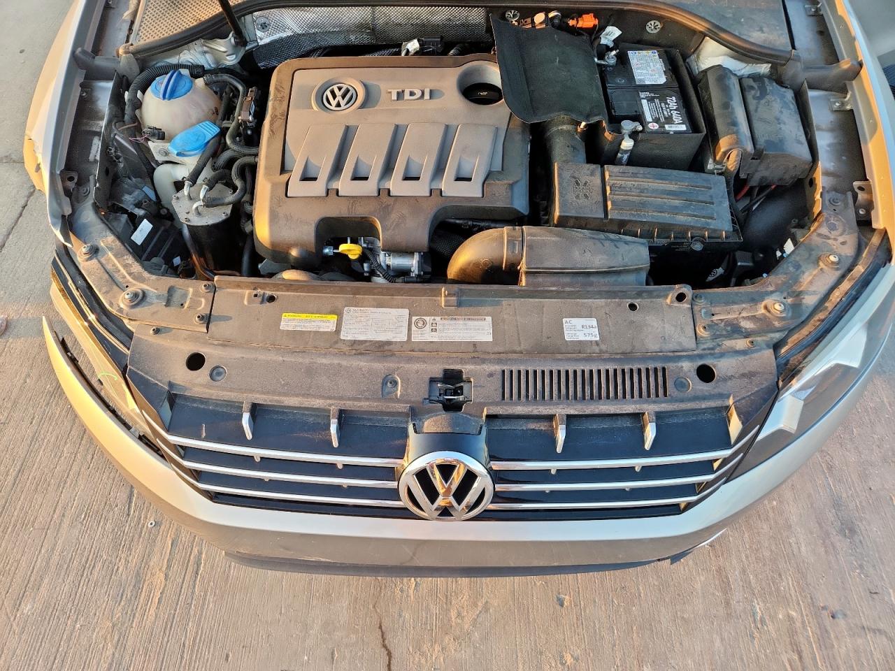 2014 VOLKSWAGEN PASSAT SE photo 21
