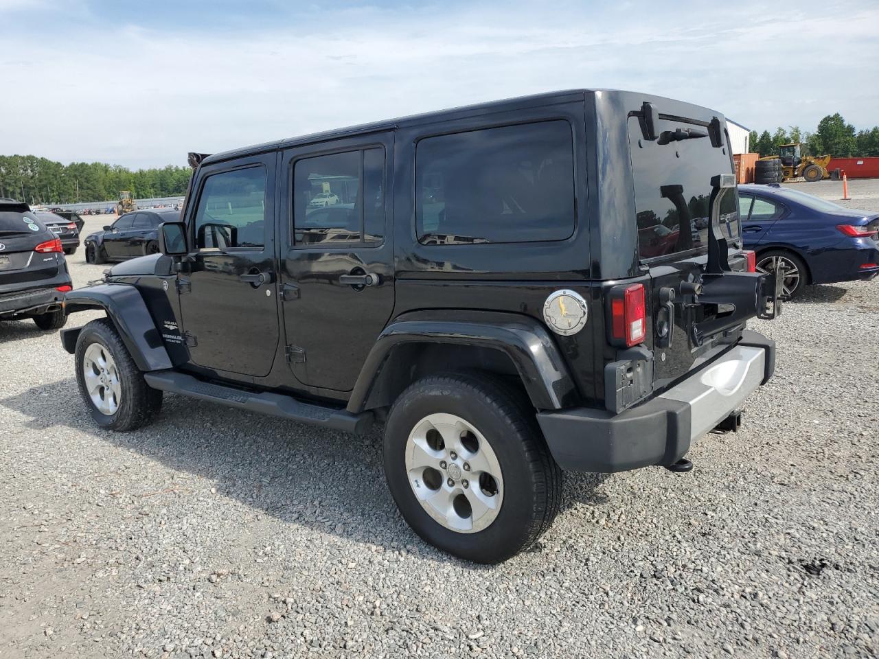 2013 JEEP WRANGLER UNLIMITED SAHARA photo 5