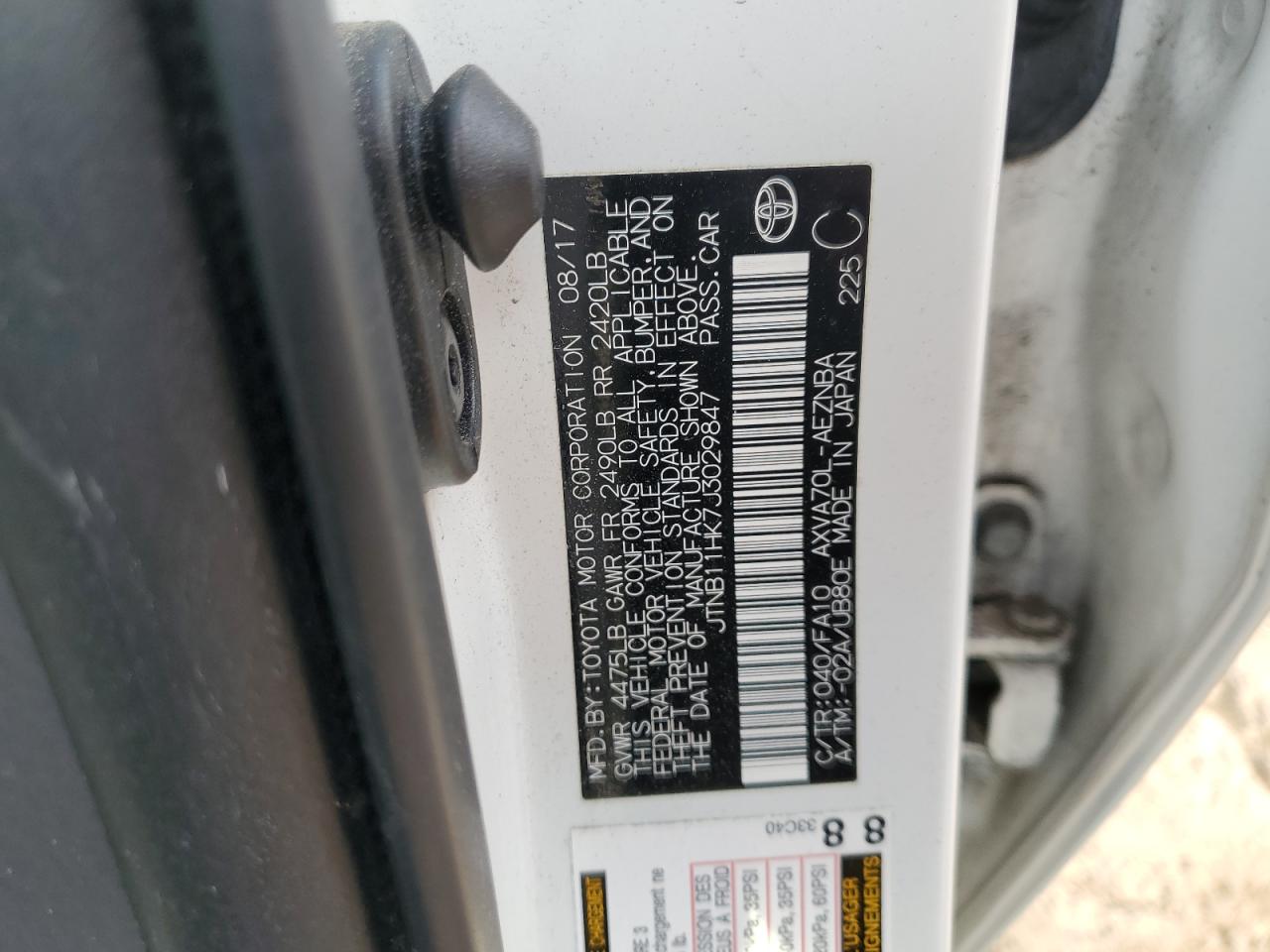 2018 TOYOTA CAMRY LE photo 34