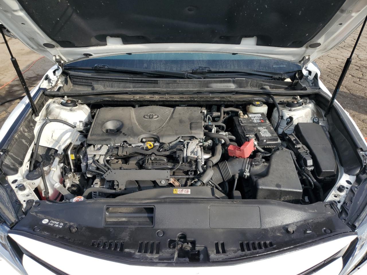 2018 TOYOTA CAMRY LE photo 31