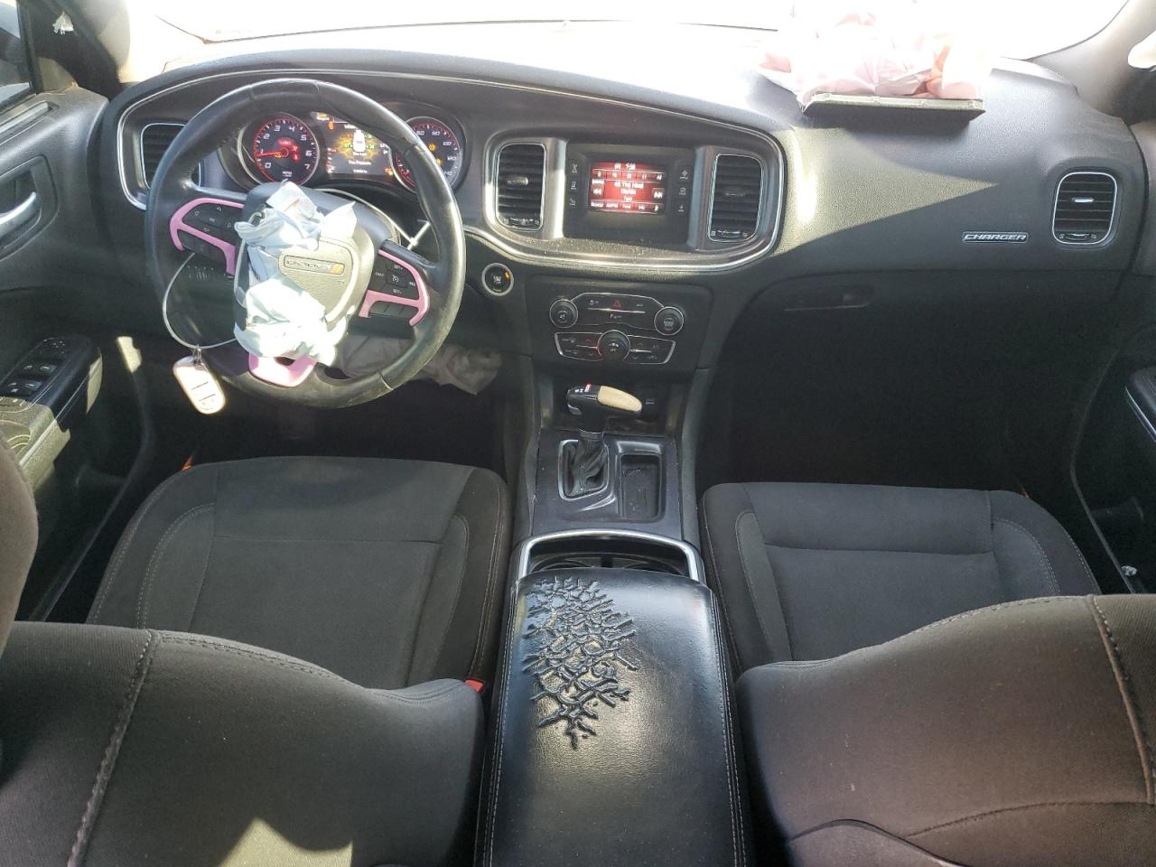 2015 DODGE CHARGER SE photo 22
