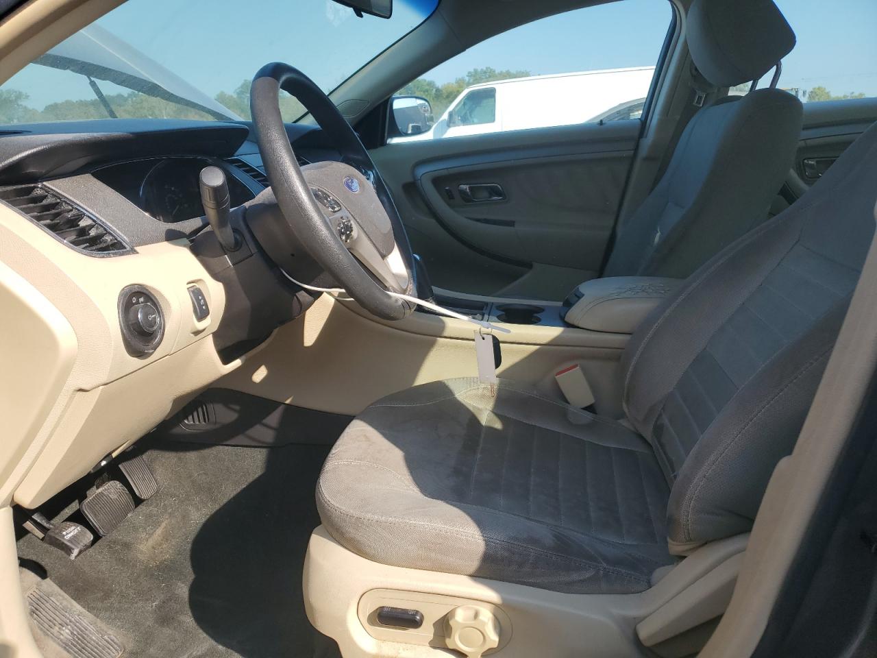 2014 FORD TAURUS SE photo 13
