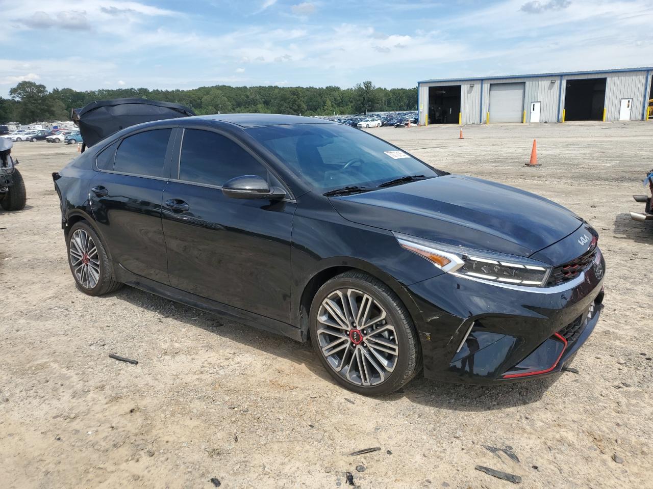 2024 KIA FORTE GT photo 4