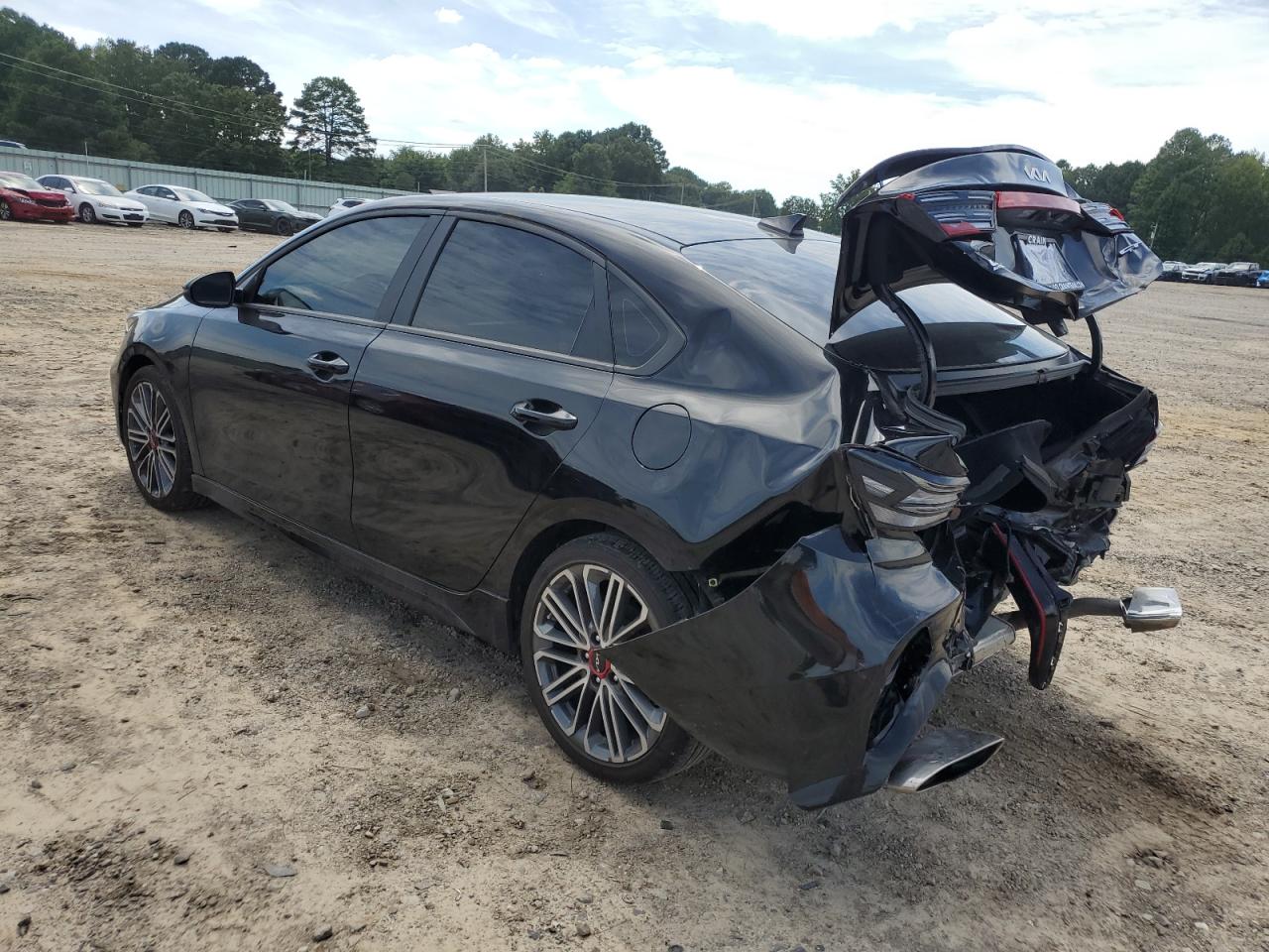 2024 KIA FORTE GT photo 2